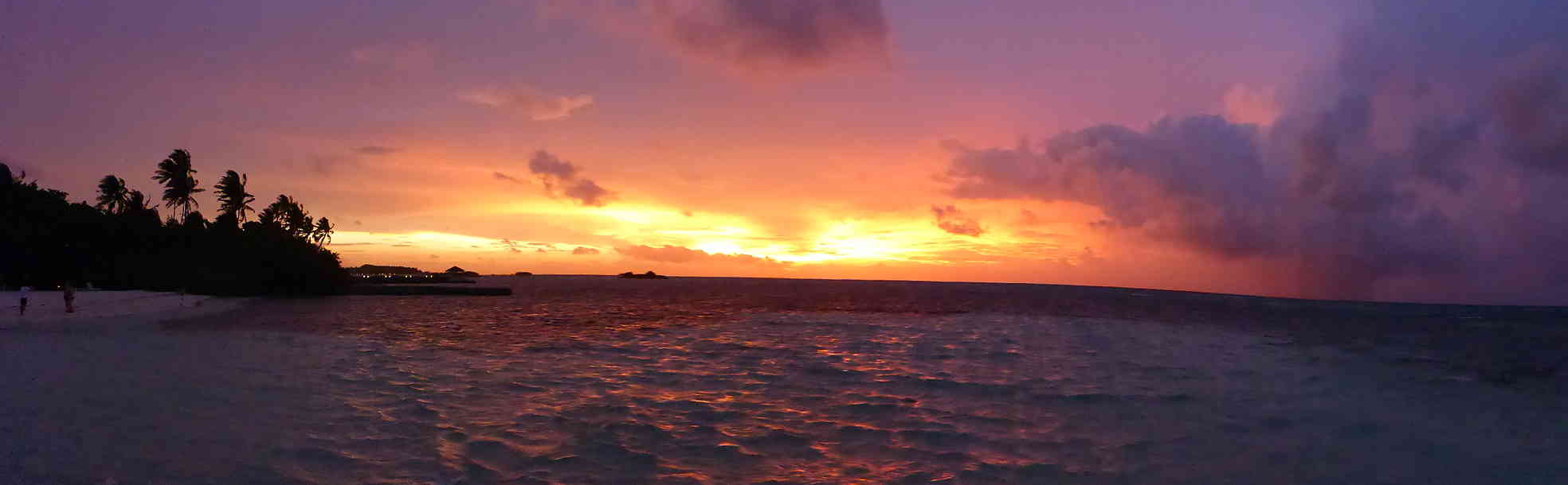 http://www.8ung.at/anyone/ereignisse/13malediven/index.html